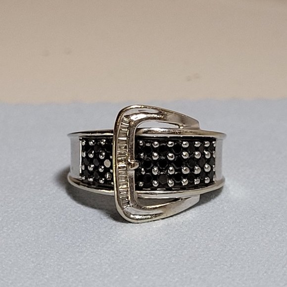 ๐ 14K White Gold Buckle Ring w/Diamonds - Picture 2 of 9